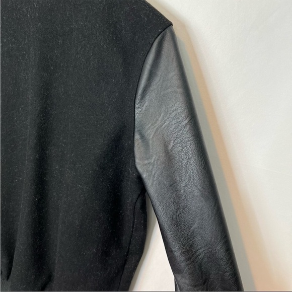 Obey black faux leather sleeves Embroidered Patch bomber jacket S - Picture 8 of 9